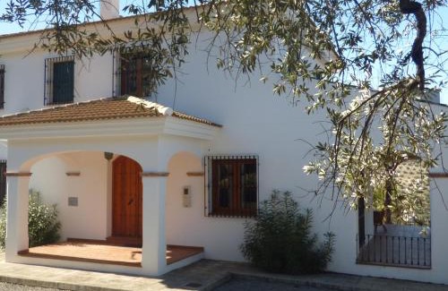 Iznajar Villa | Discover Cortijo Rocas Altas: Oceanfront Bliss & Pool Access