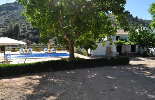 Montefrio House | Rural Retreat at Cortijo Las Nogueras - 4 Star Stay!