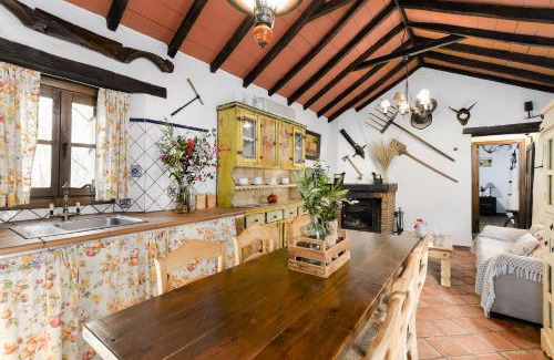 Los Angeles House | Escape to Cortijo Rural Las Aves: Family-Friendly Retreat