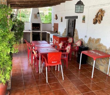 Pozo Alcon House | Pet-Friendly Cortijo Rural La Chula with Pool and Dining