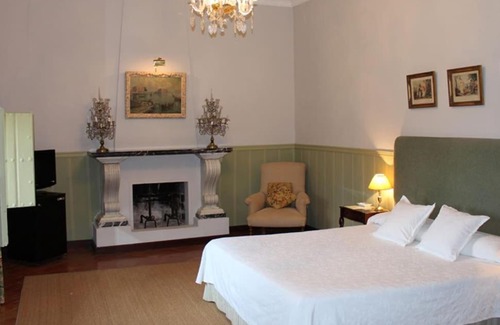 Torre de la Reina Villa | Discover Cortijo Torre de la Reina: Family-Friendly Retreat