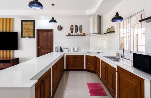 Ban Saiyuan Villa | Gorgeous Corton Villa: 2 Bedrooms with Private Pool