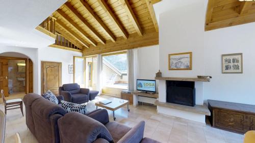 Silvaplana Apartment | Corvatsch 3/47: Top-Rated Stay with Family-Friendly Amenities