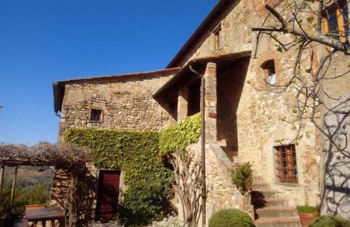 San Casciano in Val di Pesa House | Idyllic Corzano e Paterno: Oceanfront Getaway & Pool Access