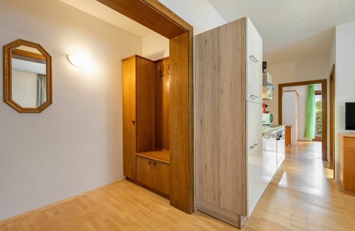 Unterburg am Klopeiner See Apartment | Ideal Apartment for 4: WIFI, Lake View & Pet-Friendly Stay