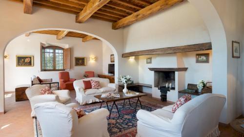 Pomarance Villa | Discover Cosciano 12, Emma Villas: Oceanfront Bliss Awaits