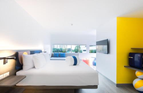 North Pattaya Hotel | Discover COSI Pattaya Wong Amat Beach with Oceanfront Views