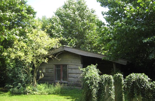 Municipality of Leudal House | Charming Wooden House with Family-Friendly Amenities