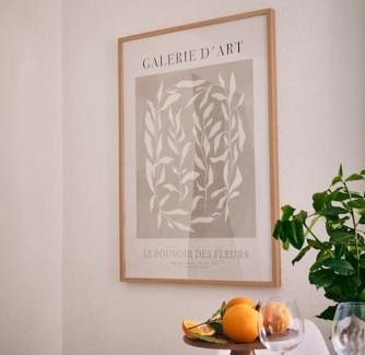 Kaiserslautern Apartment | Stylish Cosima: Pet-Friendly Retreat with Hot Tub
