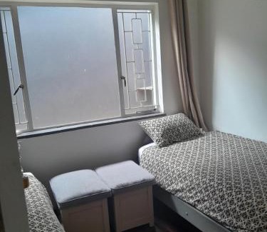 Queensburgh Bed & Breakfast | Discover Cosmic Moments Guest House: Pet-Friendly Retreat