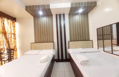 Sampaloc Hotel | Convenient Stay at OYO 924 Cosmo Hotel Espana Near Ust