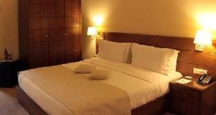Dekwaneh Hotel | Exclusive Oceanfront Stay at Cosmopolitan Hotel - 4 Star