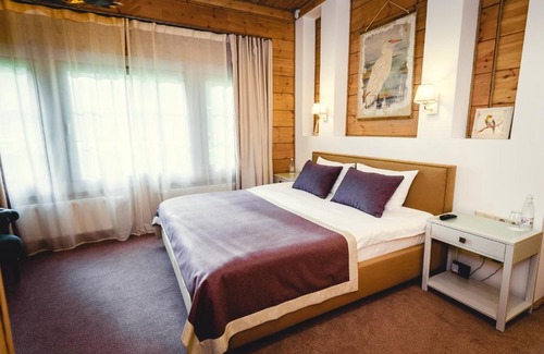 Denisovo Hotel | Luxury Stays at Cosmos Collection Izumrudny Les Hotel