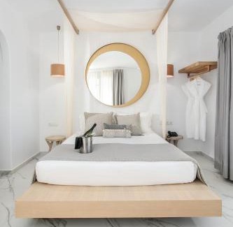 Agia Anna Hotel | Cosmos Hotel: Pet-Friendly Retreat with Exceptional Amenities