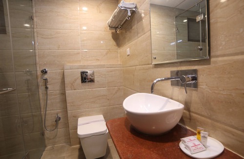 Shyam Nagar Hotel | Discover Vanaam Hotel Raj Plaza: A 4-Star Family Retreat