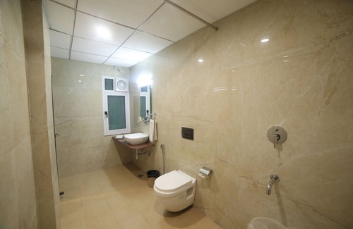Shyam Nagar Hotel | Discover Vanaam Hotel Raj Plaza: A 4-Star Family Retreat