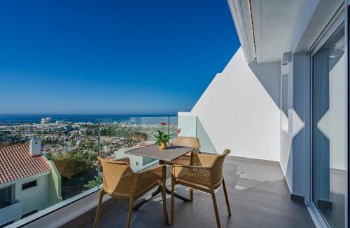 Costa Adeje Apartment | Relax at Costa Adeje Garden Aparthotel with Ocean Views