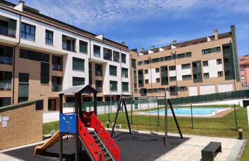 Posada de Llanes Apartment | Discover Costa de Llanes: Family-Friendly with Pool Access