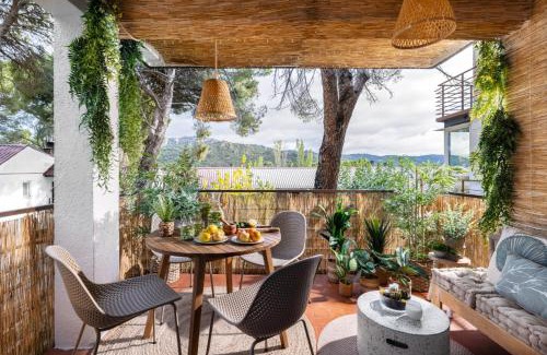 San Martin de Valdeiglesias Apartment | Oceanfront Bliss at Costa De Madrid-San Martin de Valdeiglecias