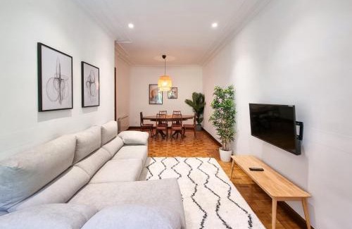 San Sebastian Centro Apartment | Family-Friendly Iberorent Apartments in Costa Getaria