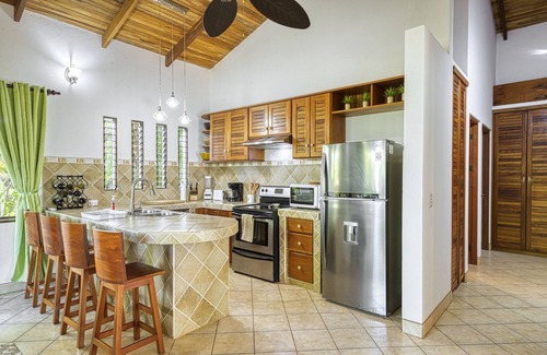 Bandera House | Beachfront Bliss at Costa Rica's Playa Bandera Resort
