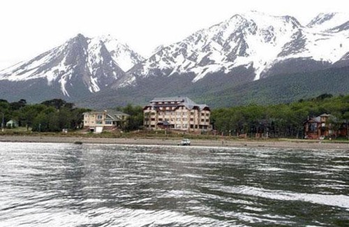 Province of Tierra del Fuego Hotel | Inviting Costa Ushuaia: Family-Friendly & Wheelchair Accessible