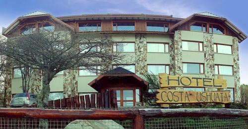 Province of Tierra del Fuego Hotel | Inviting Costa Ushuaia: Family-Friendly & Wheelchair Accessible