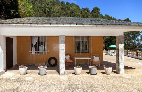 Mendexa House | Pet-Friendly Costa Vasca with Oceanfront Views Await You