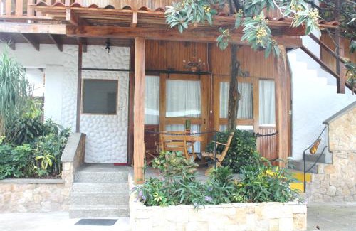 Escazu Hotel | Family-Friendly Costa Verde Inn with Pool & Kitchen Amenities