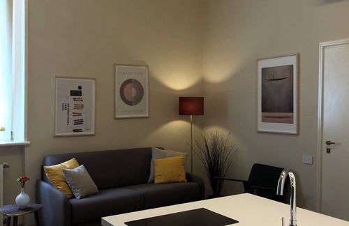 Ravenna Apartment | Renovated Costa20 Apartment in Vibrant Downtown Location