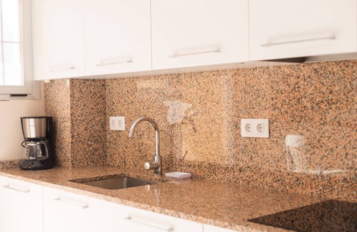 Calpe Apartment | Guest Rated 10/10 - Oceanfront Apartment Gran Sol Calpe
