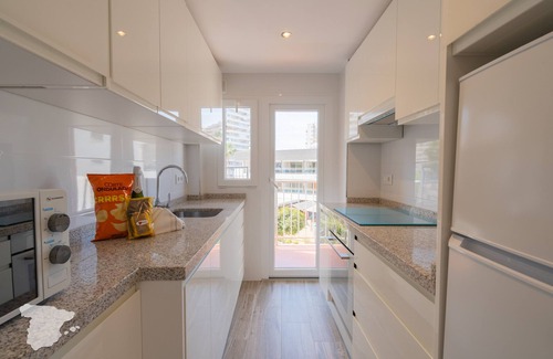 Calpe Apartment | Pet-Friendly Voramar with Ocean Views in Calpe