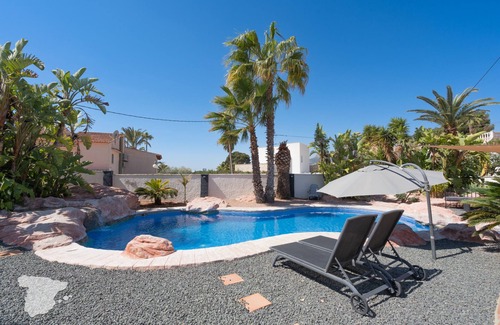 Casas de Torrat Villa | Discover Villa Sardonyx: Top-Rated Calpe Getaway with Spa
