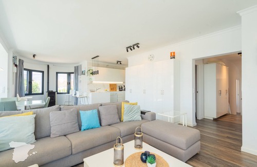 Empedrola Villa | Experience Villa Hermosa: Guest Rated 10/10 in Calpe