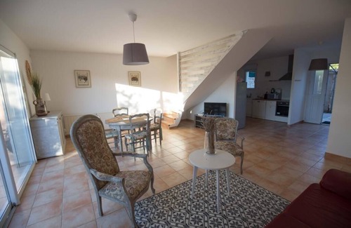 Cornillon Apartment | Unforgettable Stay at Coste Investissement - Le Vieil Olivier