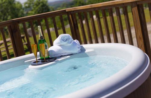 Saint Breward House | Discover Costentyn: Pet-Friendly Retreat in Tor Down Quarry