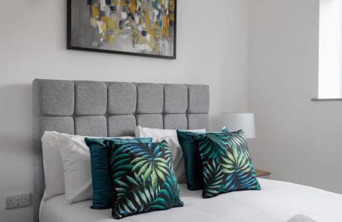 Leeds Apartment | Child-Friendly 1 Bedroom Apartment in Leeds with High Rating