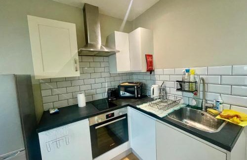 Crofton Park Apartment | Charming 1 Bedroom Flat with Great Reviews at 7.8/10