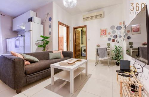 Ta' Giorni Apartment | Cozy 1BR Home in St. Julians with WIFI & Child-Friendly Amenities