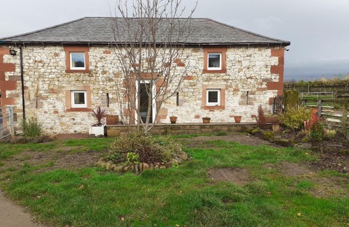 Wing House | Delightful 2-Bed Cottage with Garden Near Carlisle