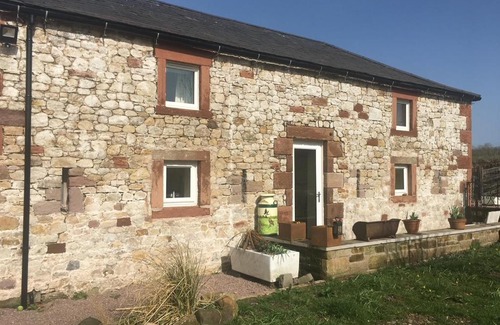 Wing House | Delightful 2-Bed Cottage with Garden Near Carlisle