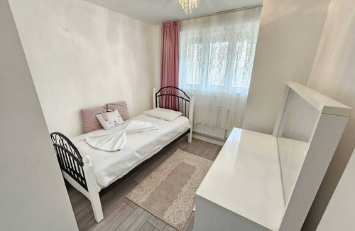 De Beauvoir Apartment | Welcoming 2-Bed Flat with WIFI and Breakfast Included