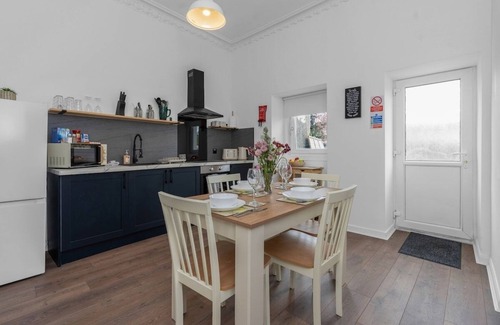 Dunfermline House | Cosy 2 bed house in Dunfermline