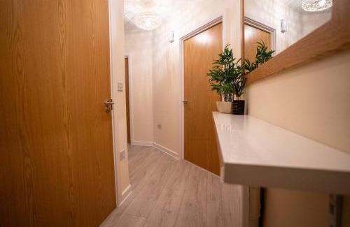 Stevenage Apartment | Inviting 2 Bedroom Flat in Stevenage - Guest Rated 9.7/10