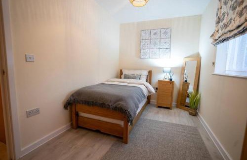 Stevenage Apartment | Inviting 2 Bedroom Flat in Stevenage - Guest Rated 9.7/10