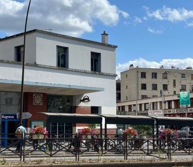 Bagneux Apartment | Comfortable 2-Room Retreat Just 15 Minutes from Paris