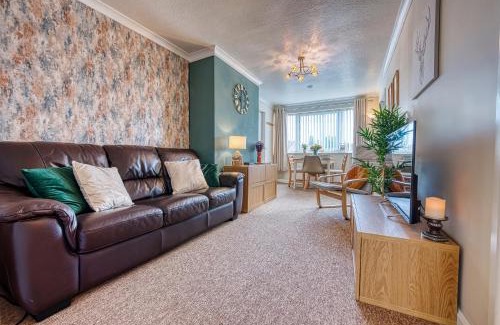 Long Itchington Apartment | Inviting 3-Bed Apartment in Southam, Perfect for Families