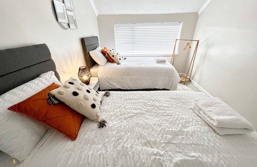 Birmingham House | Cozy 3-Bed House with Off-Road Parking and WiFi