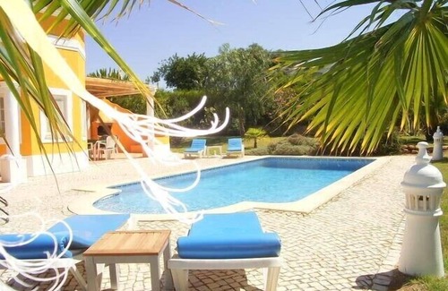 Portimao Villa | Delightful 3-Bedroom Villa with Private Pool & Ocean View