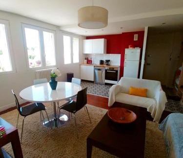 Nogent-le-Rotrou Apartment | Bright 3-Room Retreat Near Train Station with Netflix Access